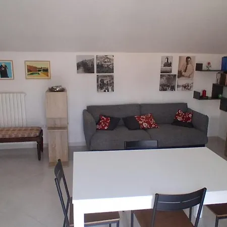 Lisanti's Attic * Pellezzano